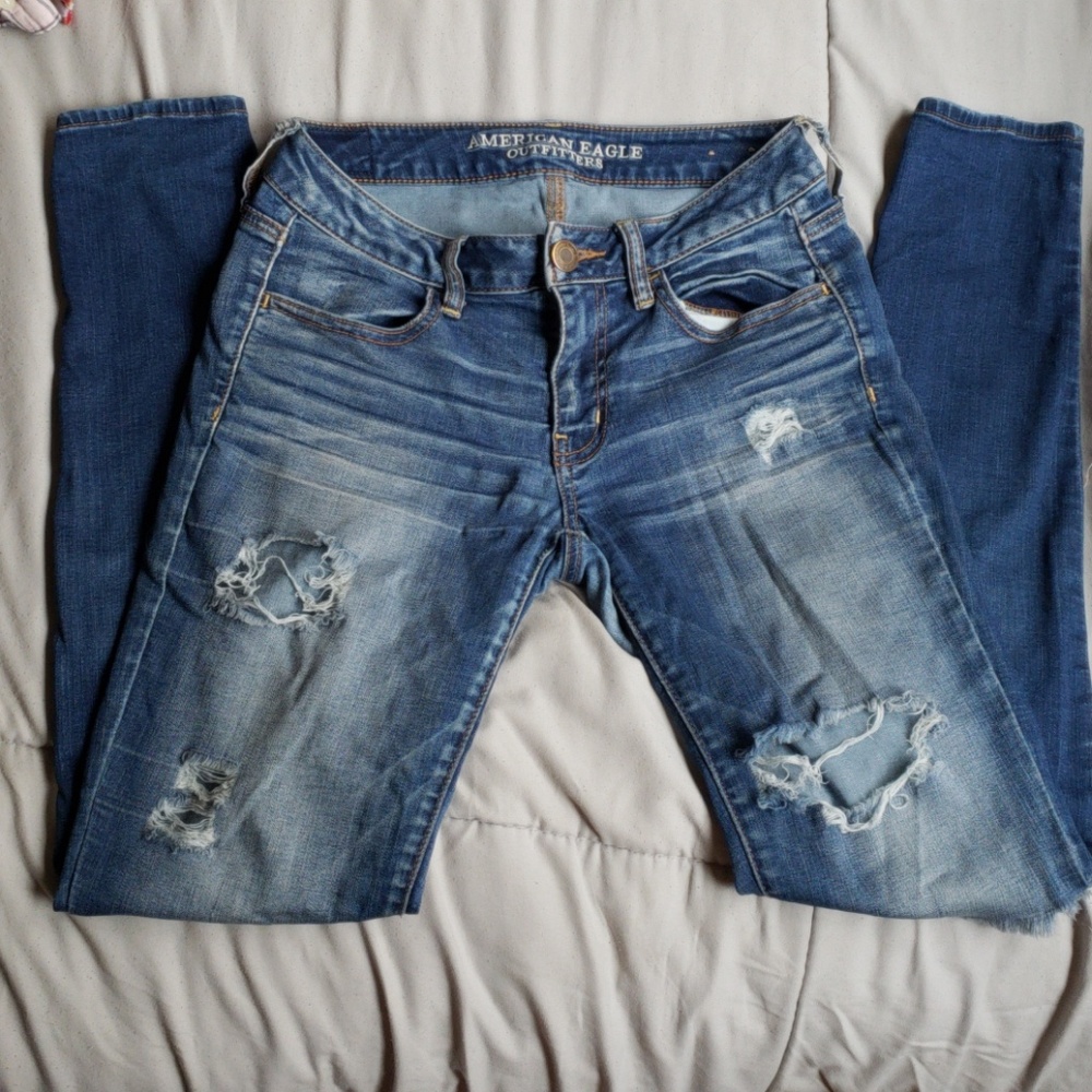 American Eagle Ripped Jeggings